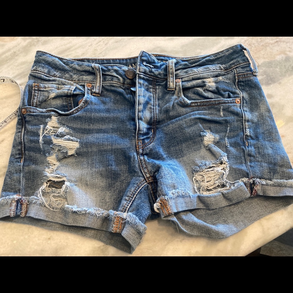 American eagle shorts size 4